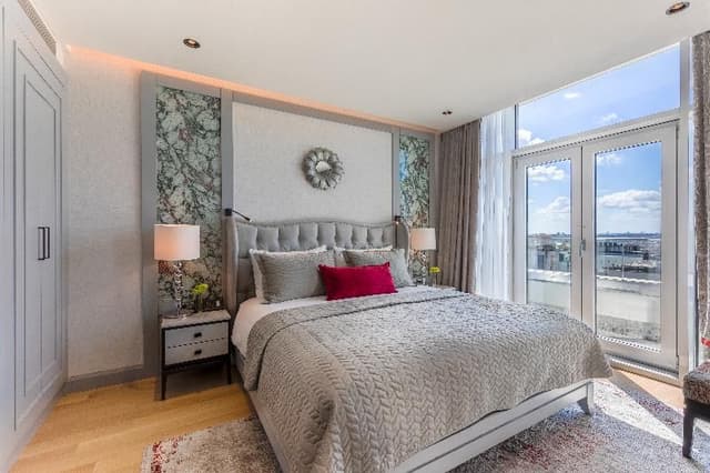 SUITE WITH TERRACE
