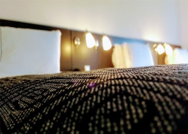 TRIPLE THREE BEDS