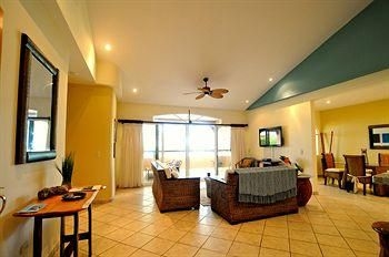 Cocomar Residences & Beachfront Resort3