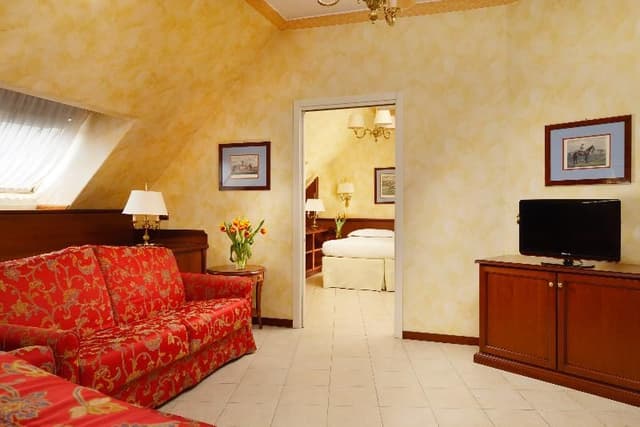 APARTMENT CAPACITY 3