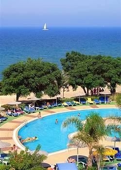 Pernera Beach Hotel2