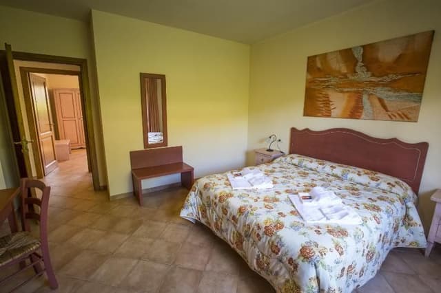 APARTMENT CAPACITY 4 TWO BEDROOMS