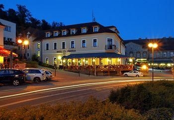 Podhrad3