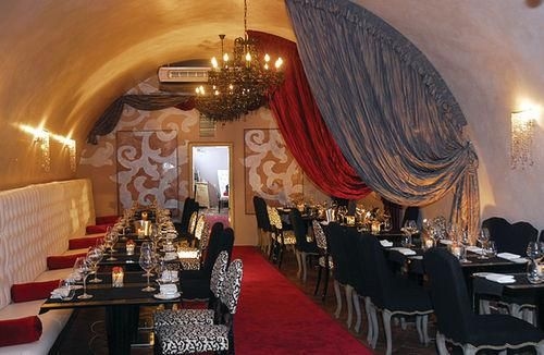 Iron Gate Hotel & Suites4