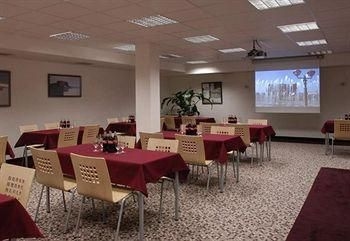 Silenzio Hotel4