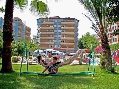 Elysee Garden Family Hotel3