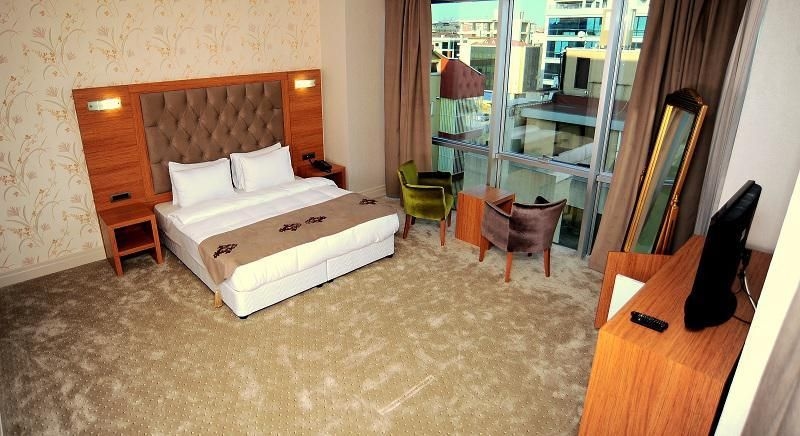 Asia Artemis Suite2