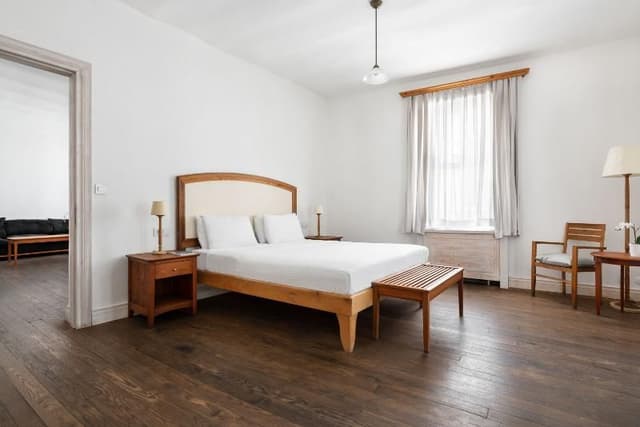 FAMILY ROOM DELUXE