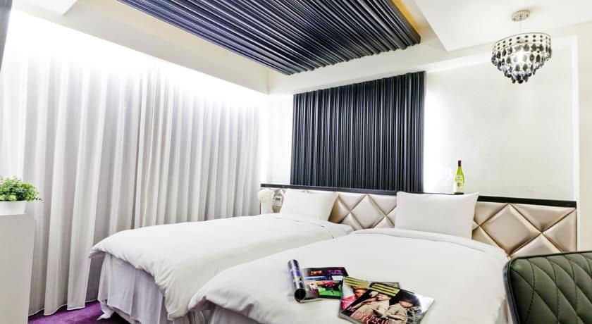 โรงแรม เดอะ ลองสเตย์ โรงแรม เดอะ ลองสเตย์