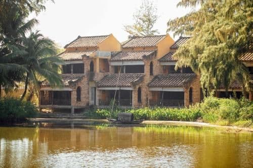 Premier Lagoon Room