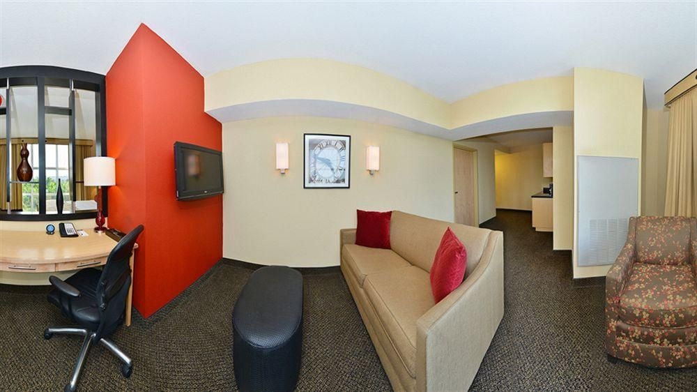 Cambria Suites Ft. Lauderdale Airport South & Cruise Port1