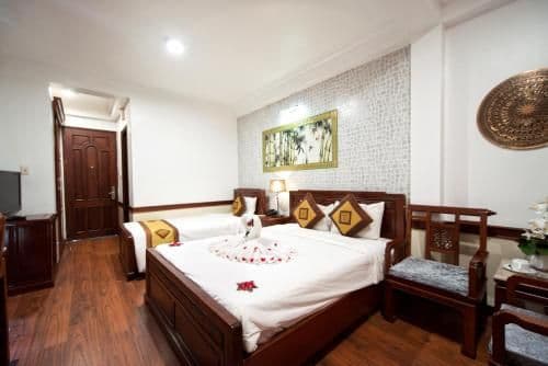 Deluxe Twin Room with City View