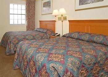Econo Lodge College Park2