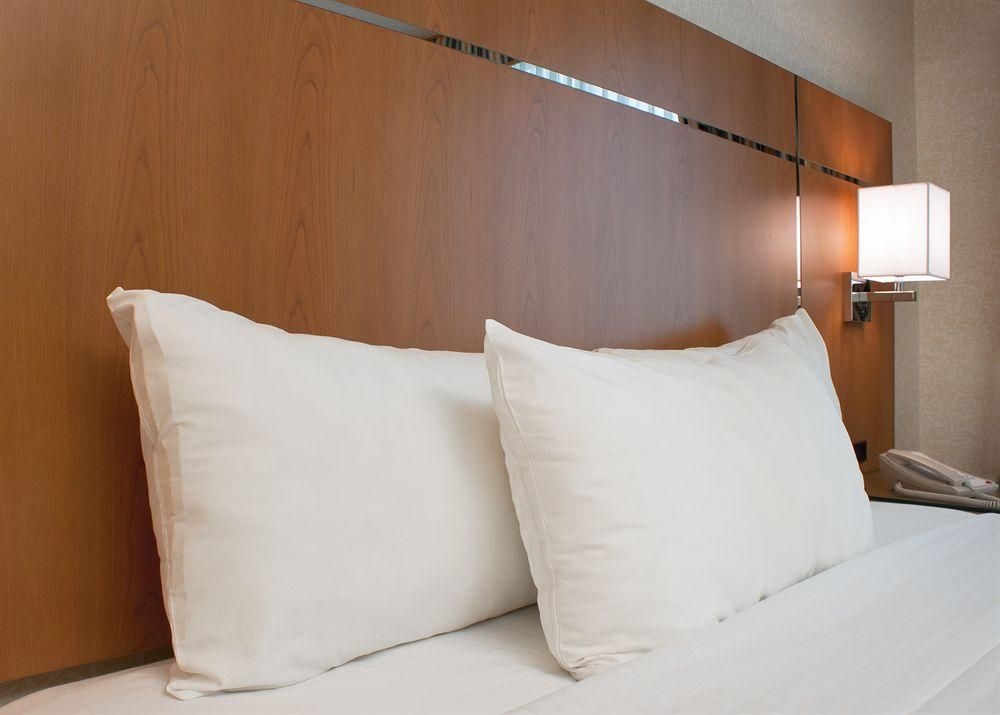 BILTMORE HOTEL & SUITES3