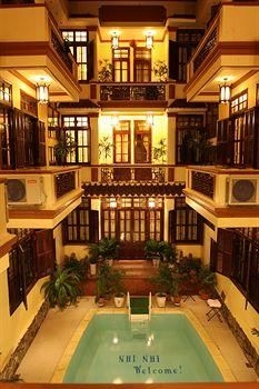 Nhi Nhi Hotel1