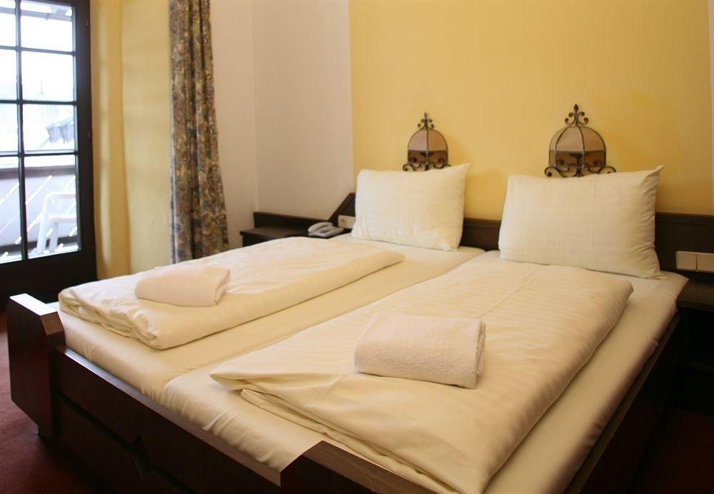 Schlosshotel Rosenegg3