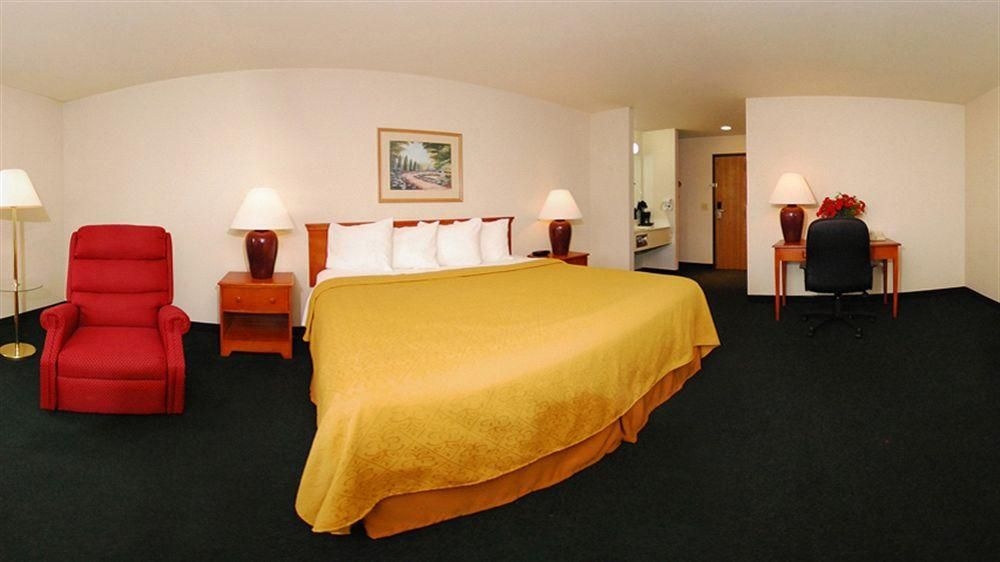 Quality Inn & Suites Springfield0