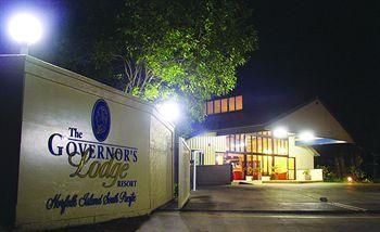 Governor's Lodge Resort3