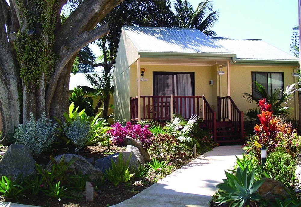 Governor's Lodge Resort0