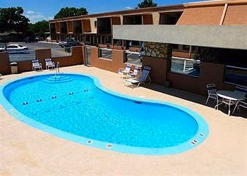 Quality Inn3
