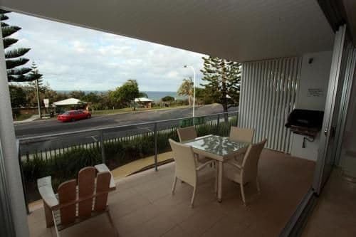 One-Bedroom Apartment with Sea View