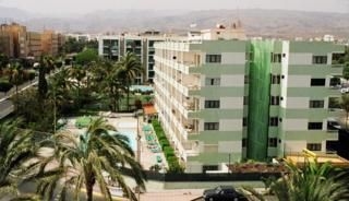Los Aguacates2