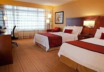 Courtyard by Marriott0