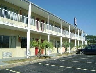 Knights Inn3