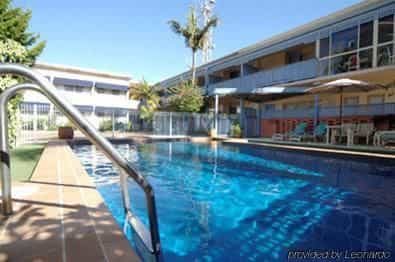Best Western Golden Sands Motor Inn