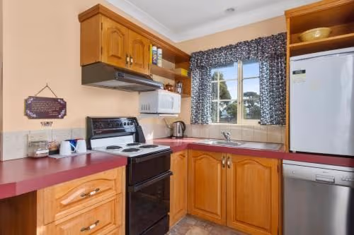 Two-Bedroom Cottage - Pier