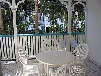 คอมฟอร์ต อินน์ แอนด์ สวีท ซิตี้ เทอเรซ (Comfort Inn & Suites City Terraces)1