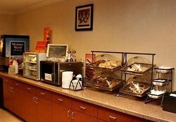 Fairfield Inn St. Louis Fenton2