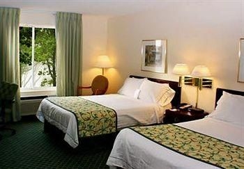 Fairfield Inn St. Louis Fenton1