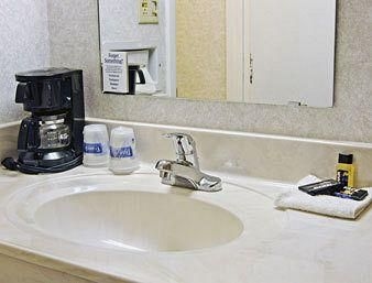 Farmington Travelodge1