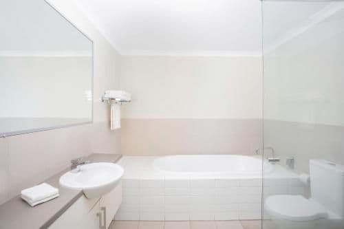 Superior Two-Bedroom Apartment with Harbour View