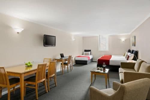 Studio Apartment - Serviced