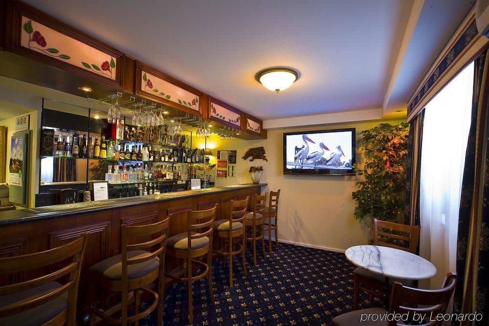 Comfort Inn & Suites Georgian - Albury Comfort Inn & Suites Georgian - Albury