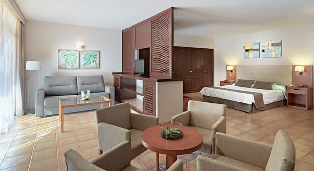 JUNIOR SUITE STANDARD