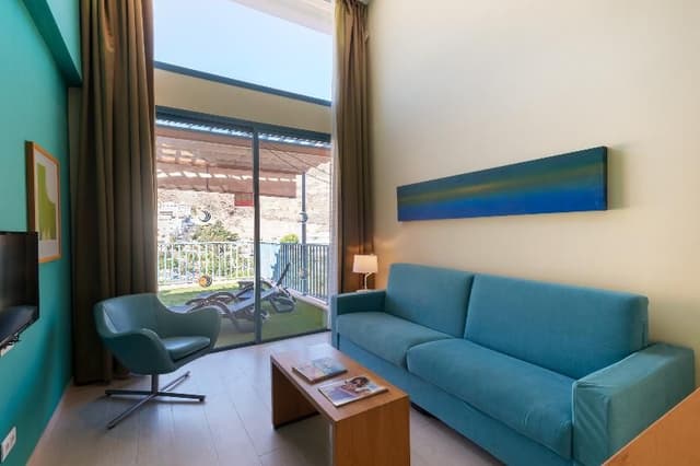 APARTMENT SUPERIOR