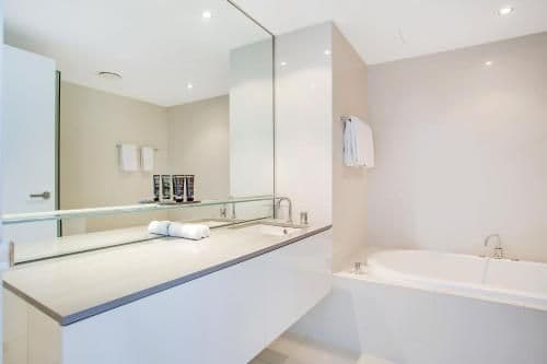One-Bedroom Apartment with Spa Bath