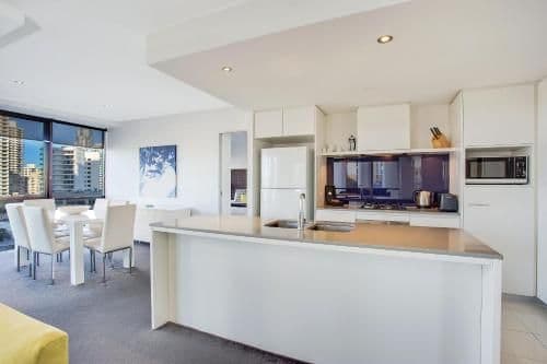 Two-Bedroom Apartment with Spa Bath