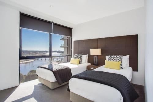 Two-Bedroom Apartment with Spa Bath