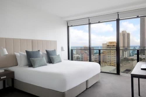 Two-Bedroom Apartment with Spa Bath