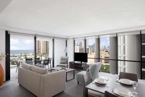 Two-Bedroom Apartment with Spa Bath