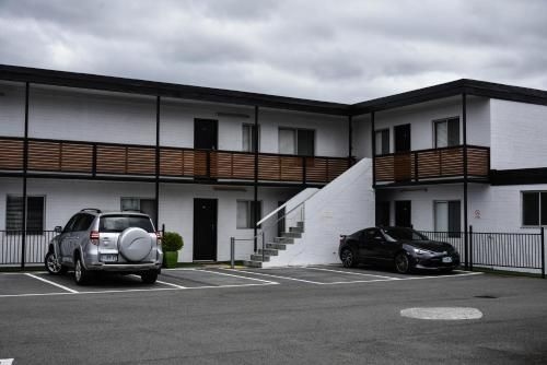 Hobart Tower Motel4