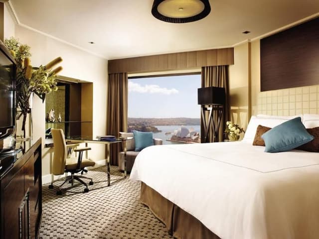 SUITE ONE BEDROOM