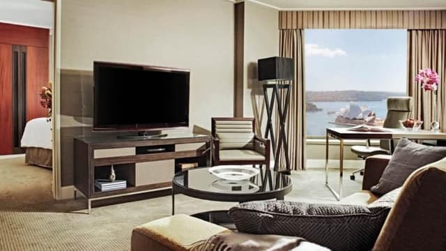 SUITE ONE BEDROOM