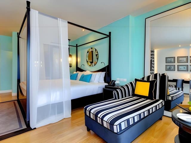Sunset King Bed