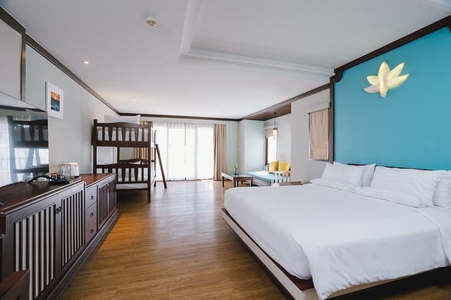 Family Room with Bunk Bed