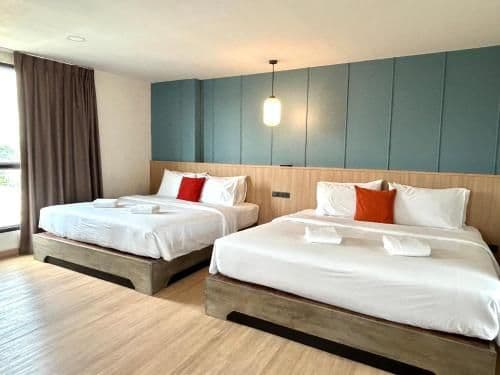 Deluxe Family Room